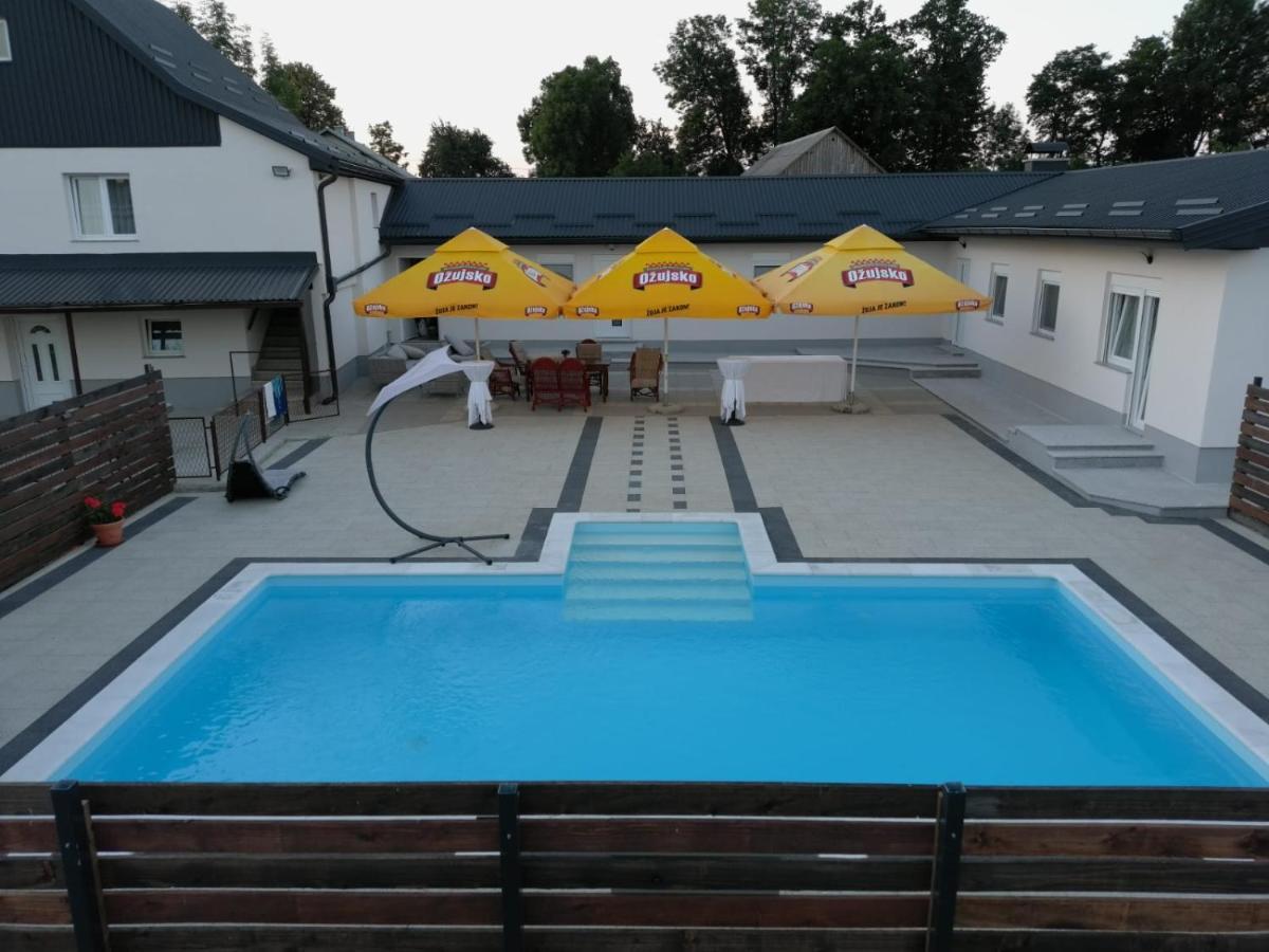 Apartmani Albatros Perusic ภายนอก รูปภาพ