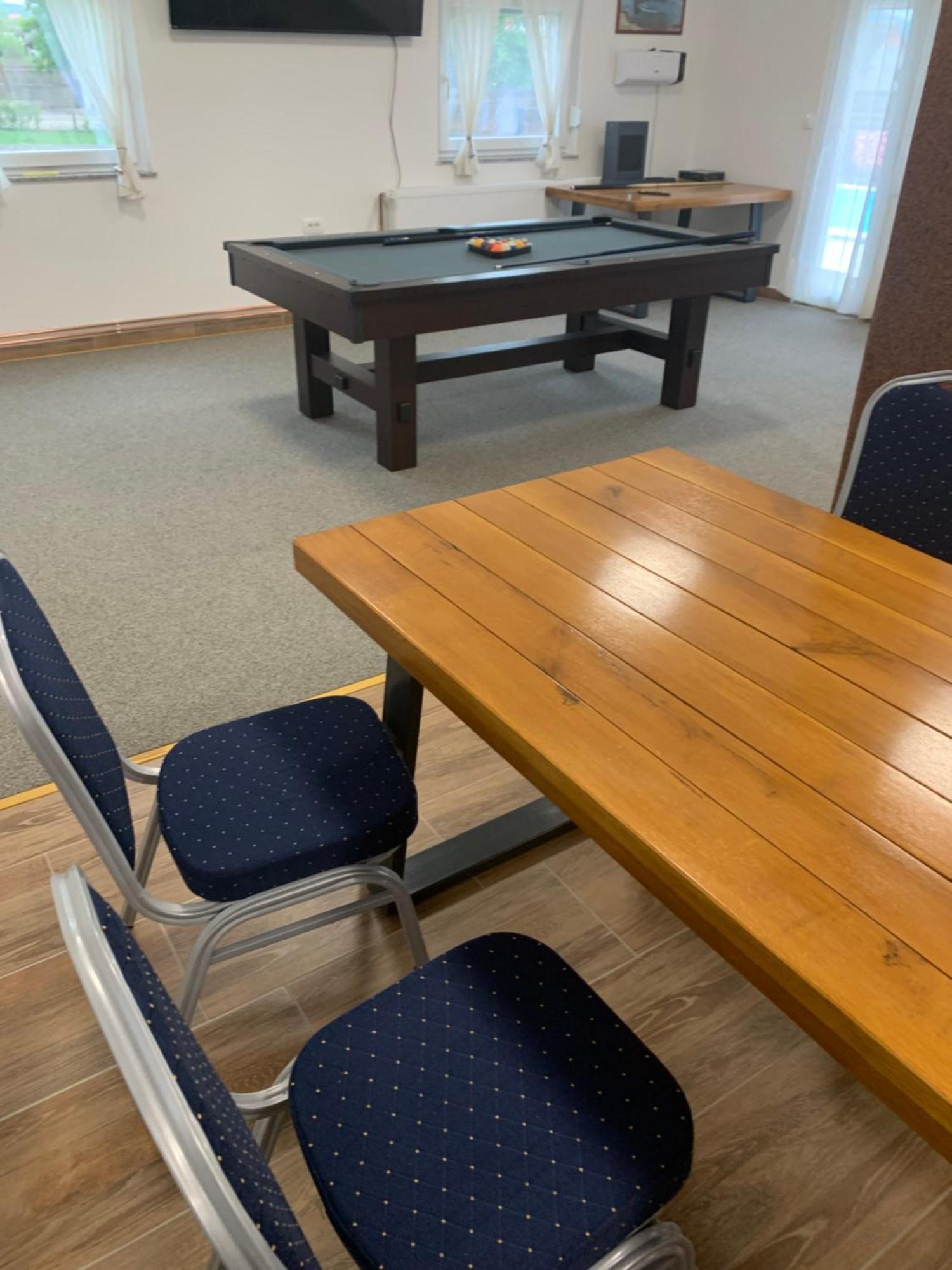 Apartmani Albatros Perusic ภายนอก รูปภาพ